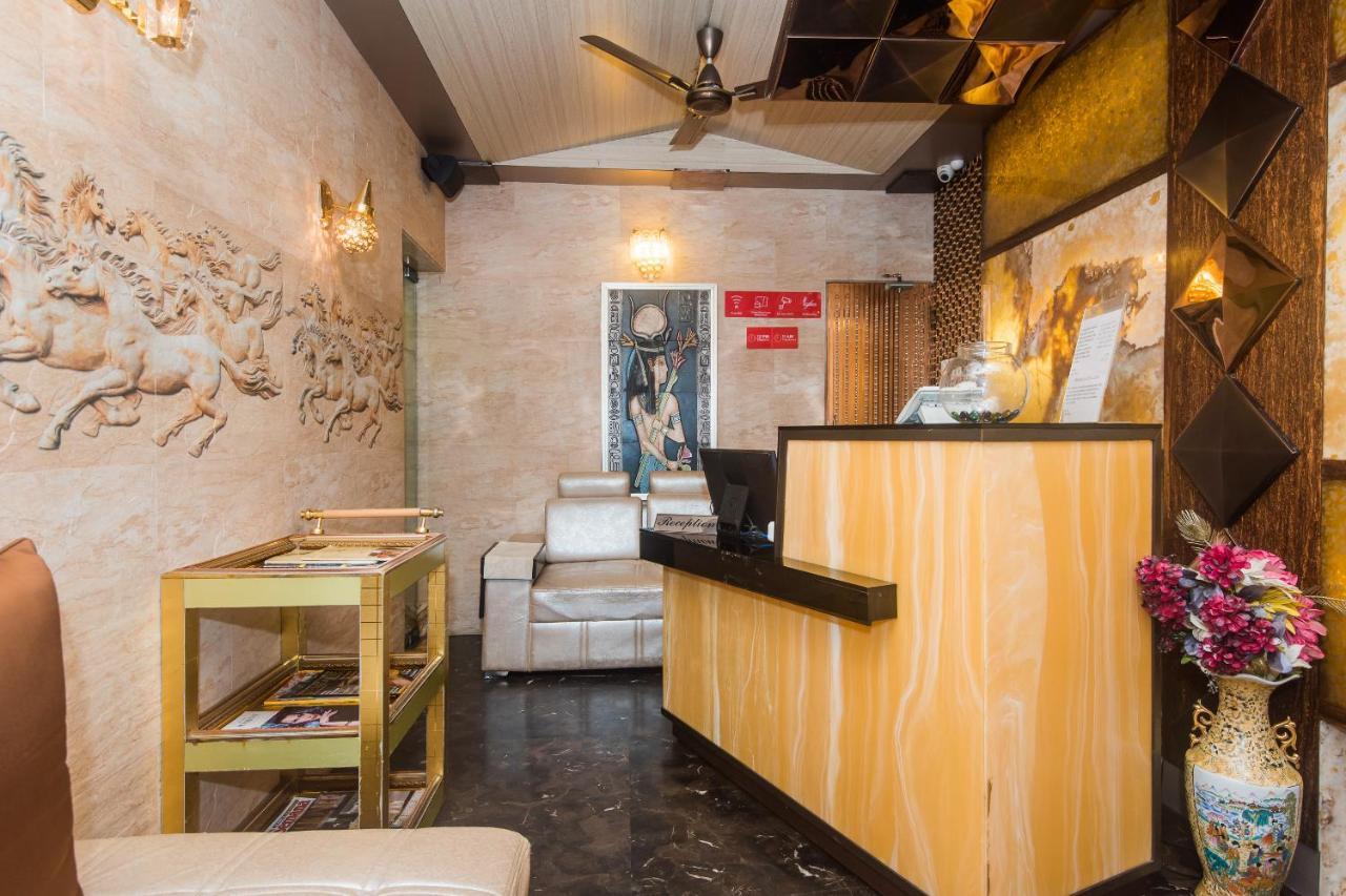 Hotel Oliver, Colaba Mumbai Exterior photo
